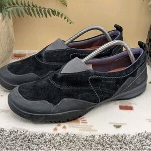 Merrell Antora 3 Black Suede Slip On Women's Size 11 Casual Shoes